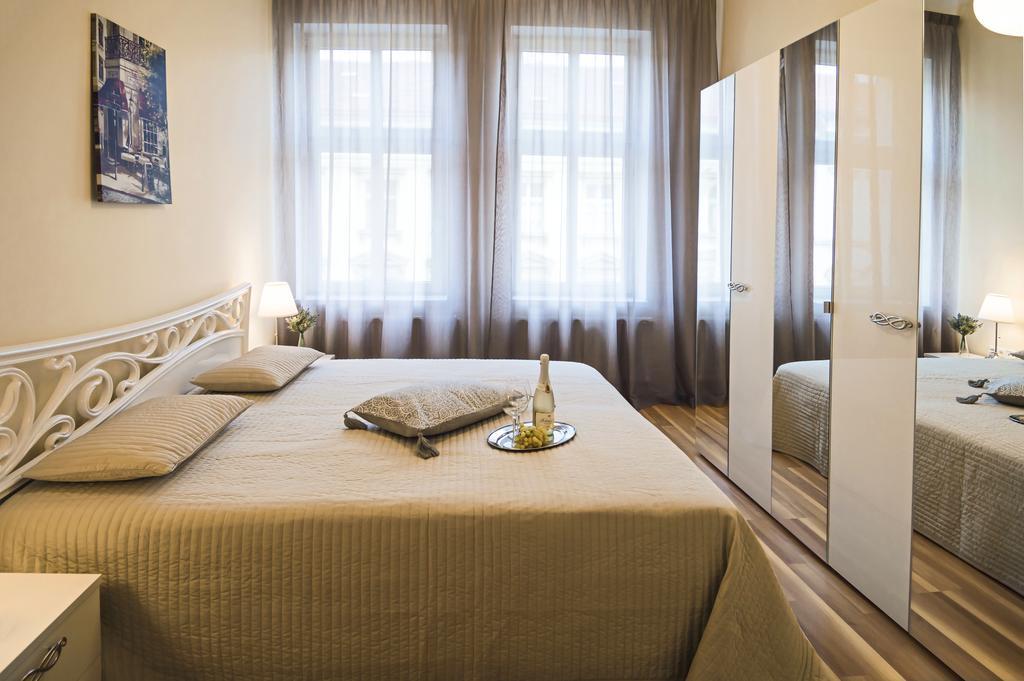 Apartment Za Poricskou Branou Prague Extérieur photo